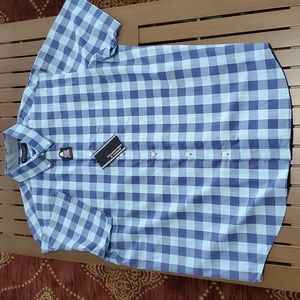 Roundtree and Yorke single pocket short sleeve buttonup NWT